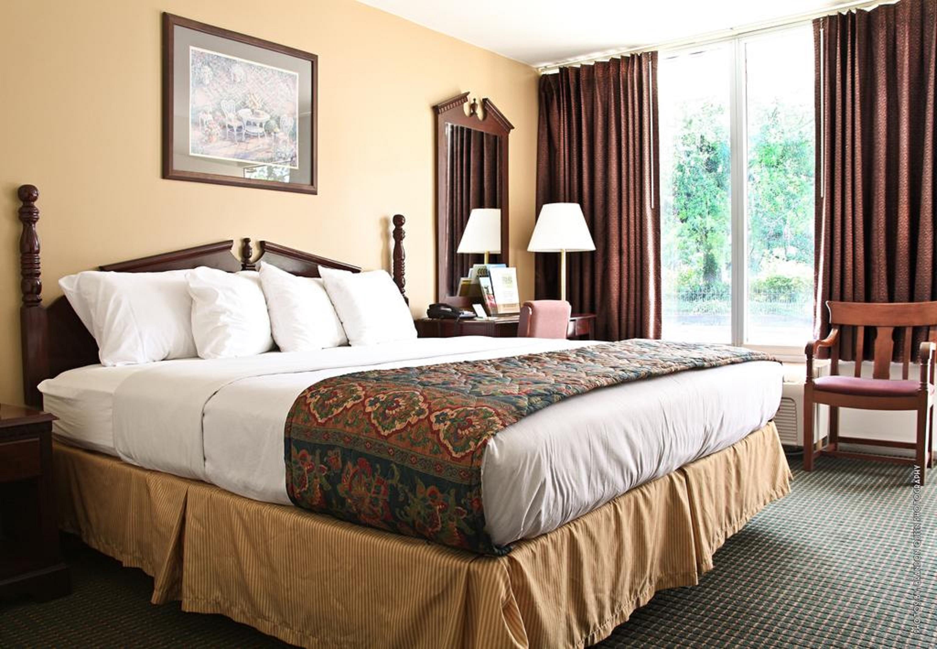 Carmel Inn And Suites Тибодо Экстерьер фото
