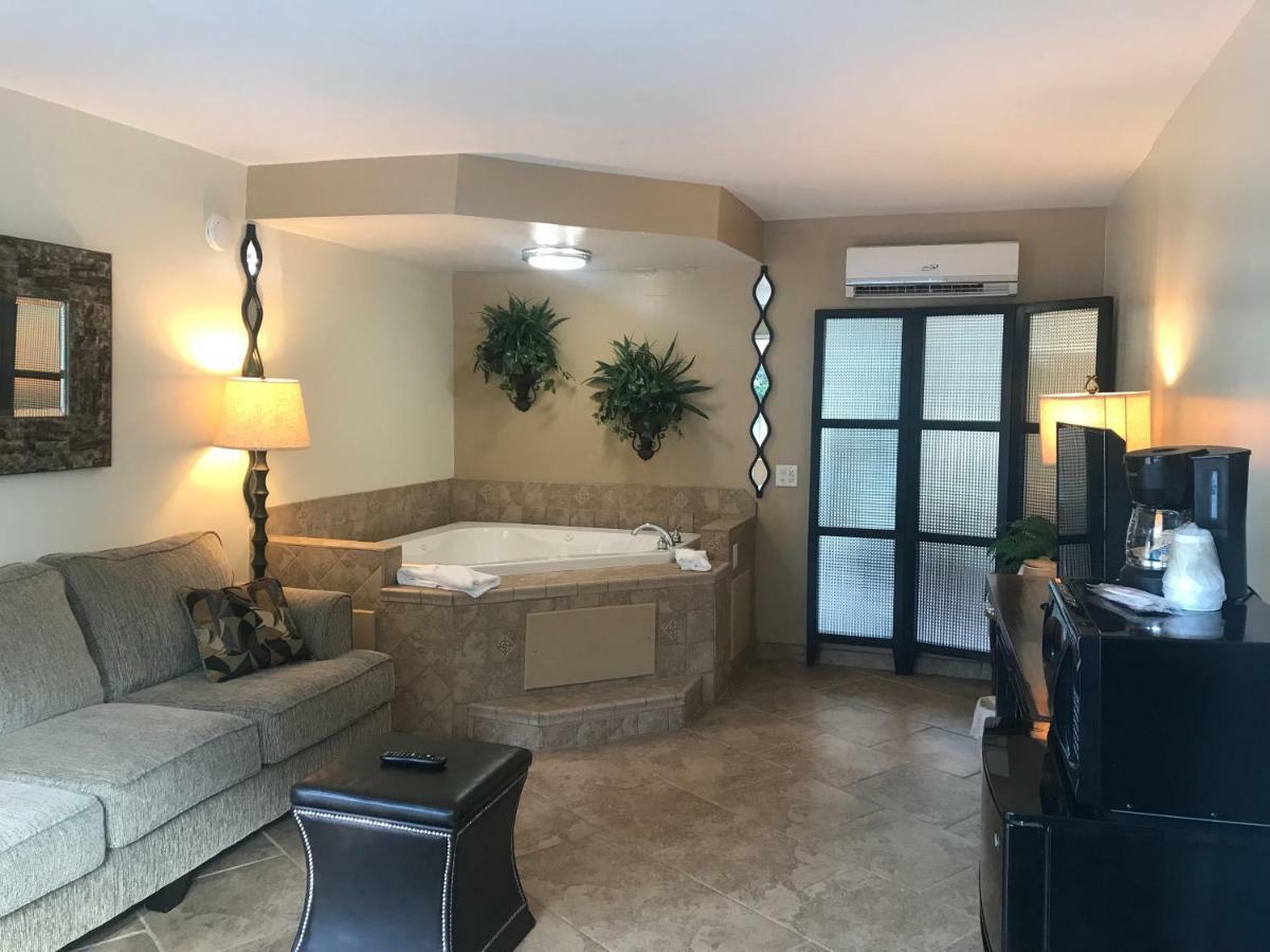 Carmel Inn And Suites Тибодо Экстерьер фото